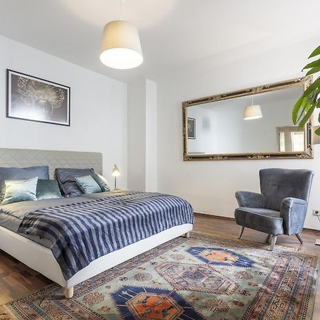 The Rheinsberger - Cosy 2Br One Living Room Up To 6 برلين المظهر الخارجي الصورة
