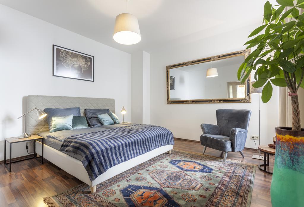 The Rheinsberger - Cosy 2Br One Living Room Up To 6 برلين المظهر الخارجي الصورة