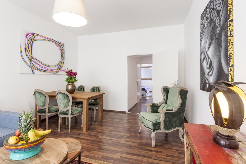 The Rheinsberger - Cosy 2Br One Living Room Up To 6 برلين المظهر الخارجي الصورة